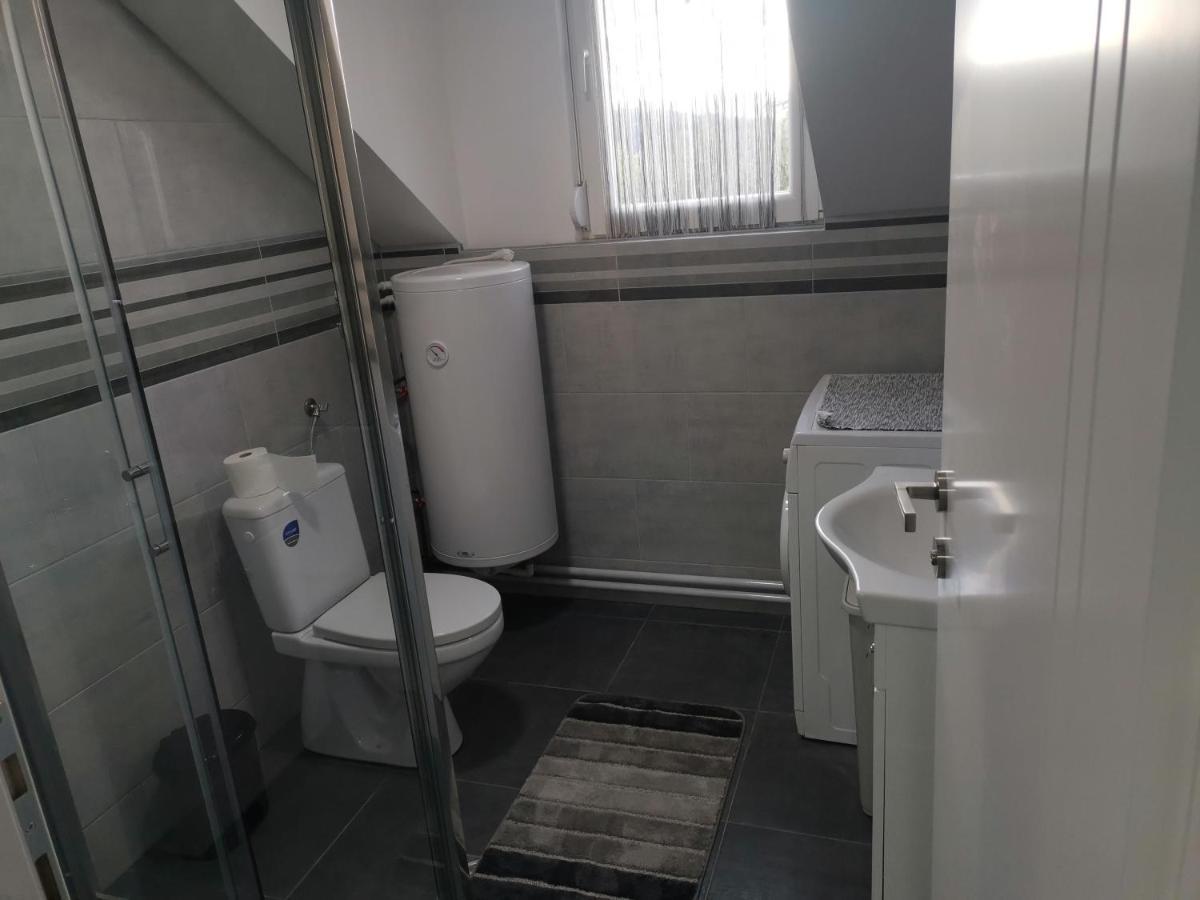 Stari Trsic Apartment Bagian luar foto