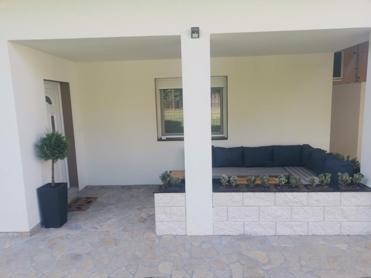 Stari Trsic Apartment Bagian luar foto